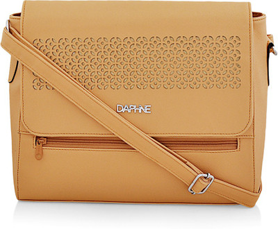 

Daphne Sling Bag(Yellow)