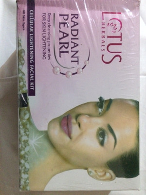

Lotus Professional LOTUS HERBALS RADIANT PEARL 710 GM 710 g