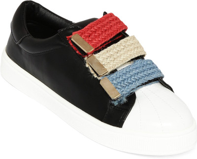 

Flat n Heels Sneakers For Women(Black