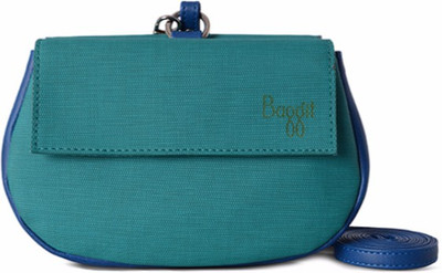 

Baggit Women Casual Blue PU Sling Bag