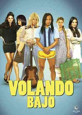 

VOLANDO BAJO(DVD English)