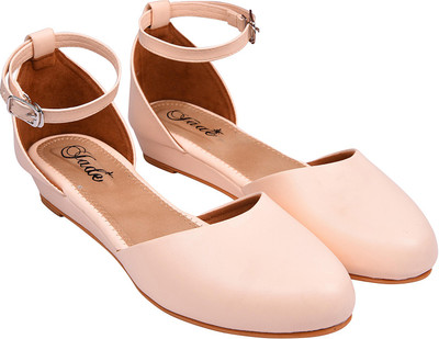 

Jade Women Cream Wedges