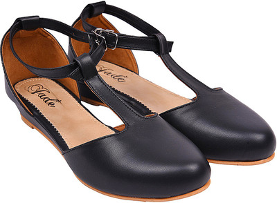 

Jade Women Black Wedges