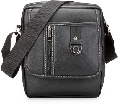 

Bagris Sling Bag(Black)