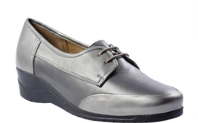 

JK Port Women New Leather Casuals Casuals For Women(Grey
