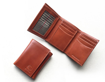 Bullzeye Leathers Men Tan Genuine Leather Wallet(6 Card Slots)