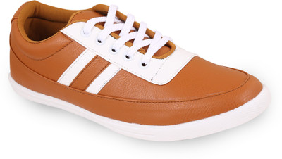 

Quarks Sporty Sneakers Sneakers For Men(Tan)