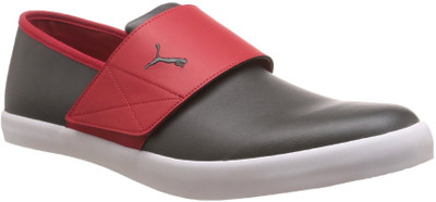 

Puma Casuals For Men(Black, Red
