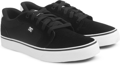 

DC Sneakers For Men(Black, Black / white