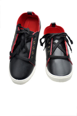 

footstair Sneakers For Men(Multicolor, Black