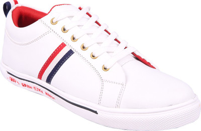 

Alvin limited edition Casuals For Men(White