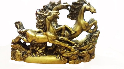 

Pure Life FENG SHUI VASTU 3 RUNNING HORSES SHOWPIECE FOR VICTORY , GROWTH ,POSITIVE VIBRATIONS , ENERGY AND GOOD LUCK IN BROWNIES COLOR Decorative Showpiece - 10 cm(Polyresin, Gold, Grey)
