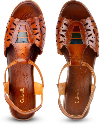 

Catwalk Women Brown Flats