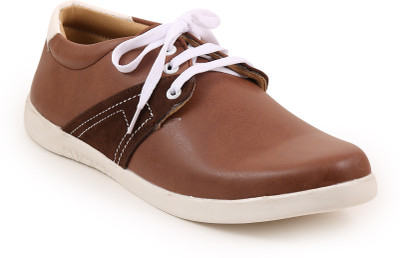 

Quarks Casual Shoes For Men(Brown)