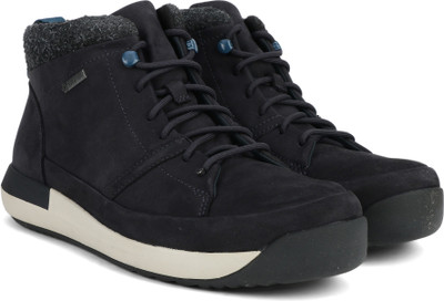 

Clarks Johto Hi GTX Dark Blue Nubuck Boots For Men(Black