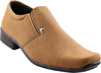 

Quarks Corporate Casual Shoes For Men(Beige)