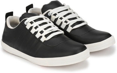

LeatherKraft Canvas Shoes For Men(Black