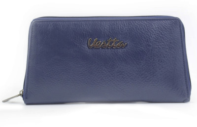 

Vestta Casual Blue Clutch