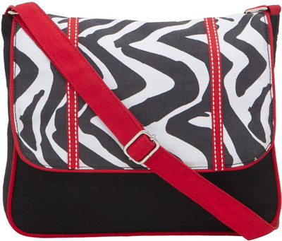 

Pickpocket Sling Bag(Black)