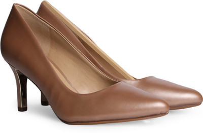 

NATURALIZER Women Chai Heels
