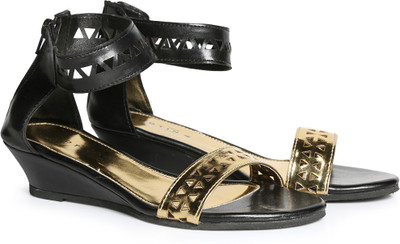 

FootIn Women Black Wedges