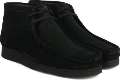 

Clarks Wallabee Boot Black Sde Boots For Men(Black