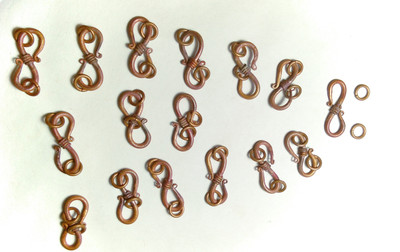 

Sparkle Clasp Hook For Jewellery Making, Size 24X10 mm Pack of 50 pcs