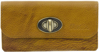 

Vestta Casual Yellow Clutch