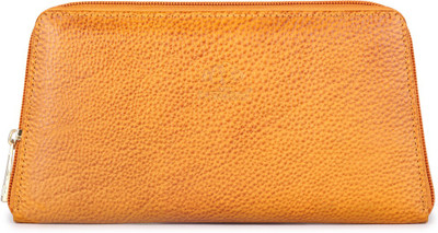 

The Clownfish Casual Yellow Clutch