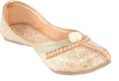 

Mozi Punjabi Jutis For Women(Beige, Gold