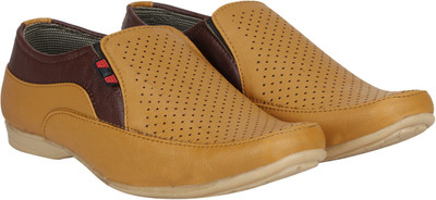Baaroo Casuals For Men(Tan