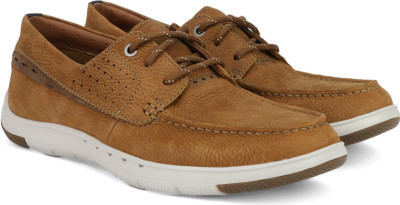 Clarks Unmaslow Edge Tan Nubuck Casual Shoes For Men(Tan