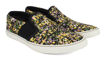 

Clarks Gosling Step Multicolour Syn Sneakers For Men(Multicolor, Multi color