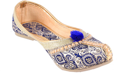 

Mozi Punjabi Jutis For Women(Multicolor, Blue