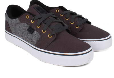 

DC Sneakers For Men(Grey, Grey/black/grey