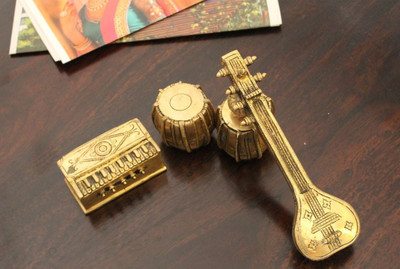 Rightwood Music Set - Veena + Tabla Set + Harmonium in Antique look / Rightwood® | Gift items for home decoration / office decoration / house warming gift / Birthday gift / Anniversary Gift Showpiece - 6 cm(Brass, Gold) available at flipkart for Rs.6399