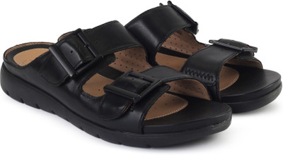 

Clarks Women Black Leather Flats