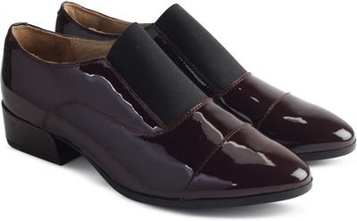 

Clarks Rey Chic Aubergine Slip On For Women(Burgundy