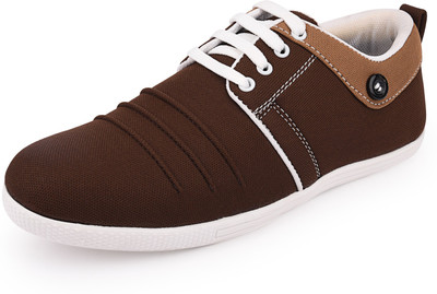 

RockSoft Air Max Casuals For Men(Brown, White