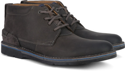 

Clarks Edgewick Mid Grey Nubuck Boots For Men(Grey