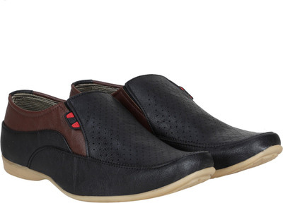 

Baaroo New Look Loafers Slip On Sneakers For Men(Black