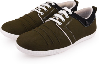 

Crunx Trendy Sneakers For Men(Olive