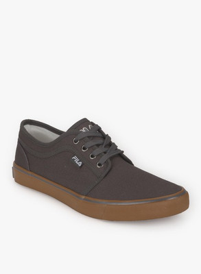 

Fila DORIT Canvas Shoes For Men(Multicolor, Bei/brn