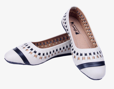 

Goyal Bellies For Women(Multicolor, Beige