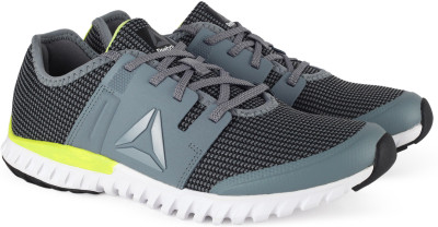 

REEBOK REEBOK TWIST RUN Running Shoes For Women(Grey, Dust/grn/metsil/white/blk