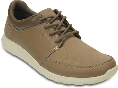 

Crocs Crocs Kinsale Lace-up Casuals For Men(Khaki, Tumbleweed/stucco