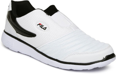 

Fila SMASH VI Sneakers For Men(Multicolor, Wht/blk