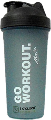 

5 O'Clock Sports Girrafe Shaker Water Bottle 700 ml Shaker(Pack of 1, Black)