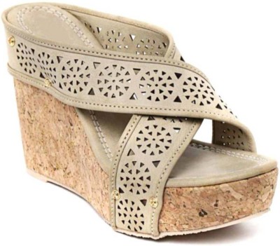 

Shoe Cloud Women Beige Wedges