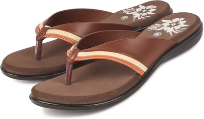

Shooz Women BROWN Flats